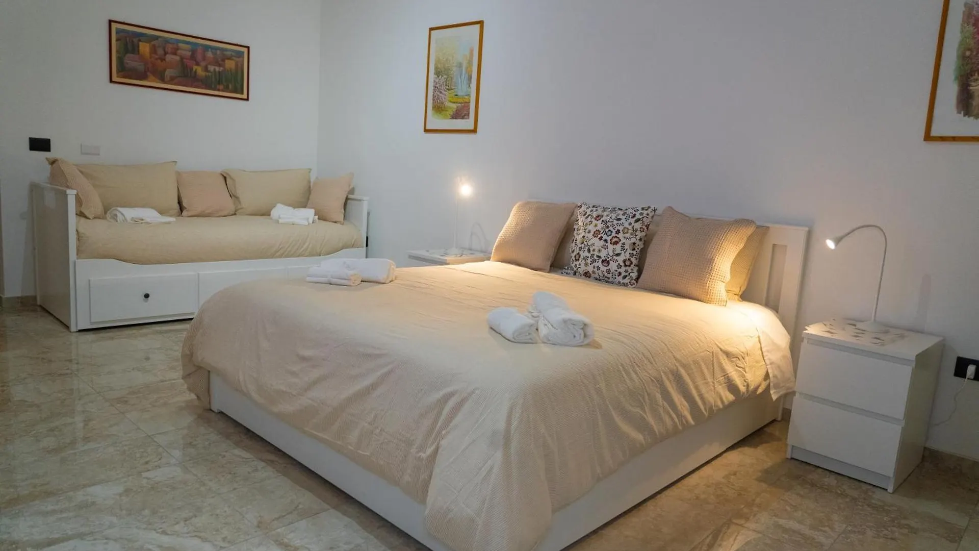 Holiday home The House Quattro Punto Zero Villa Catania