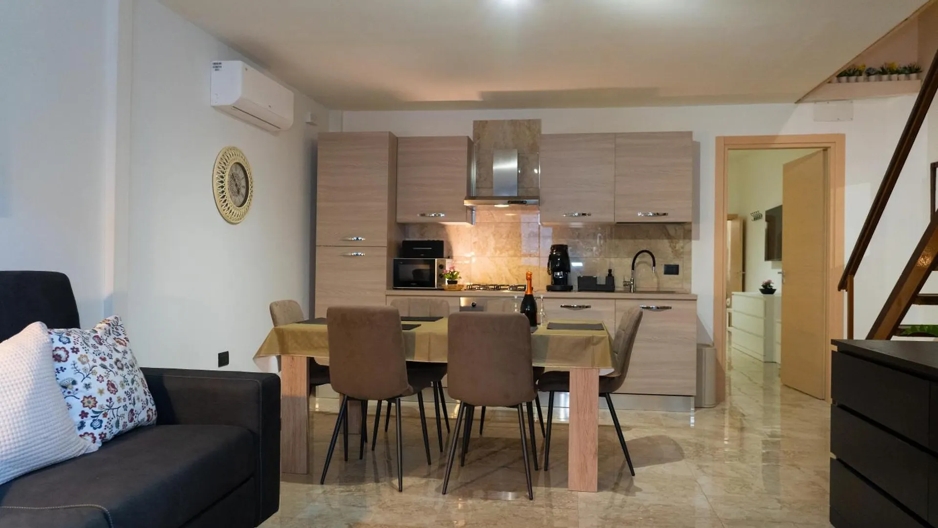 Holiday home The House Quattro Punto Zero Villa Catania